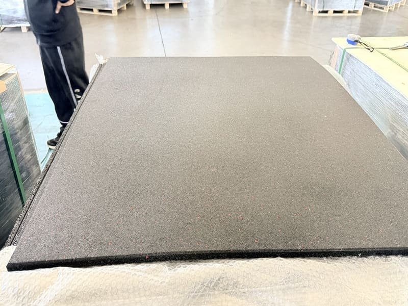 vibrant colored virgin epdm rubber flooring